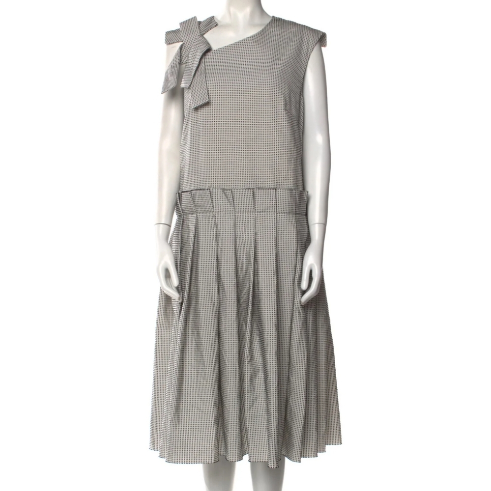 Roberts-Wood Mid Length Dress. Size M. NWT.